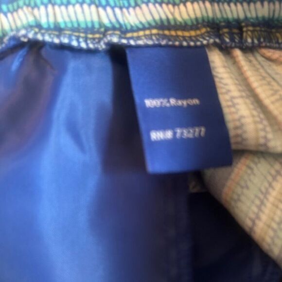 Apt. 9 Multi color stripe front pocket shorts, size XL - Picture 4 of 4